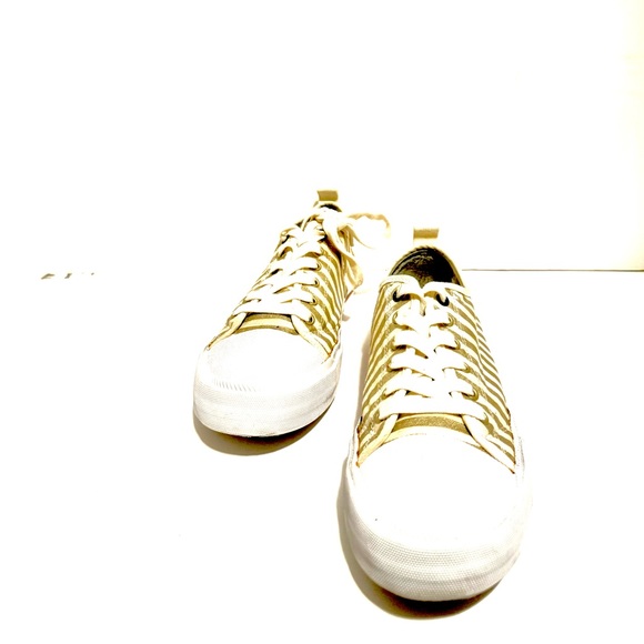 Tommy Hilfiger - Picture 6 of 14